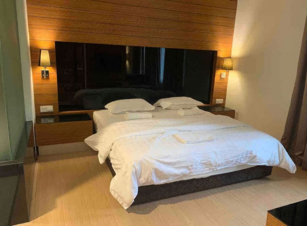 Superior Apartment, 1 Bedroom, Balcony, City View