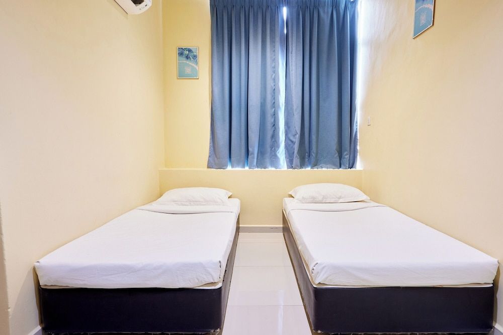 Hotel Inap Sri Gombak Standard Twin Room