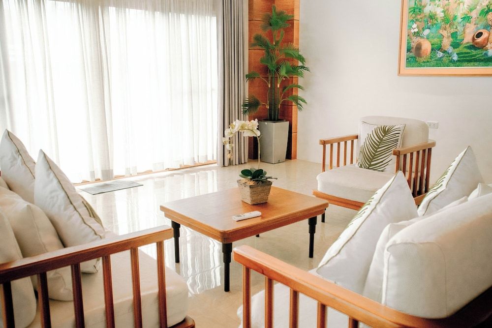 Grand Villa