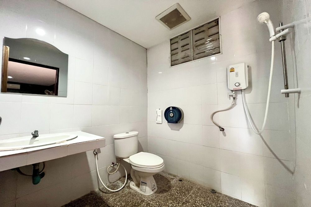 Chalalai Resort Kham Chanot Family Room 7