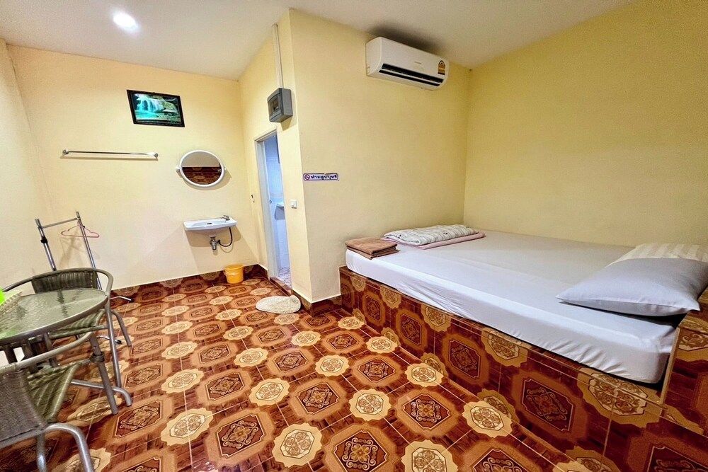 Chalalai Resort Kham Chanot