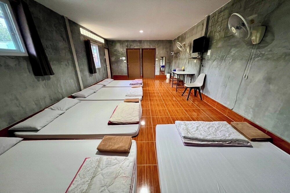 Chalalai Resort Kham Chanot Family Room 3