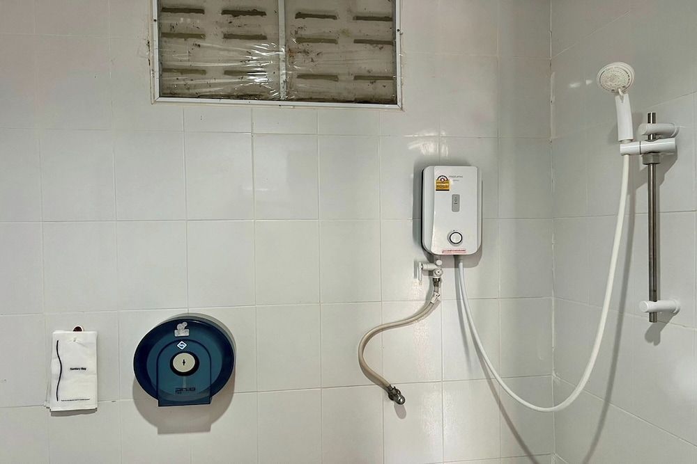 Chalalai Resort Kham Chanot Family Room 5