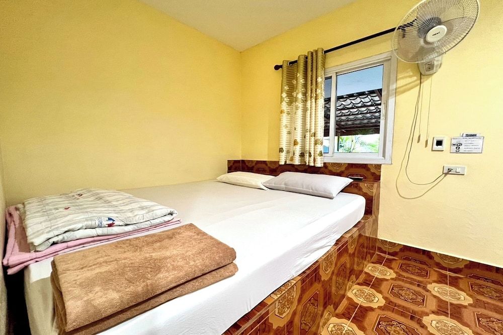 Chalalai Resort Kham Chanot Standard Room 2