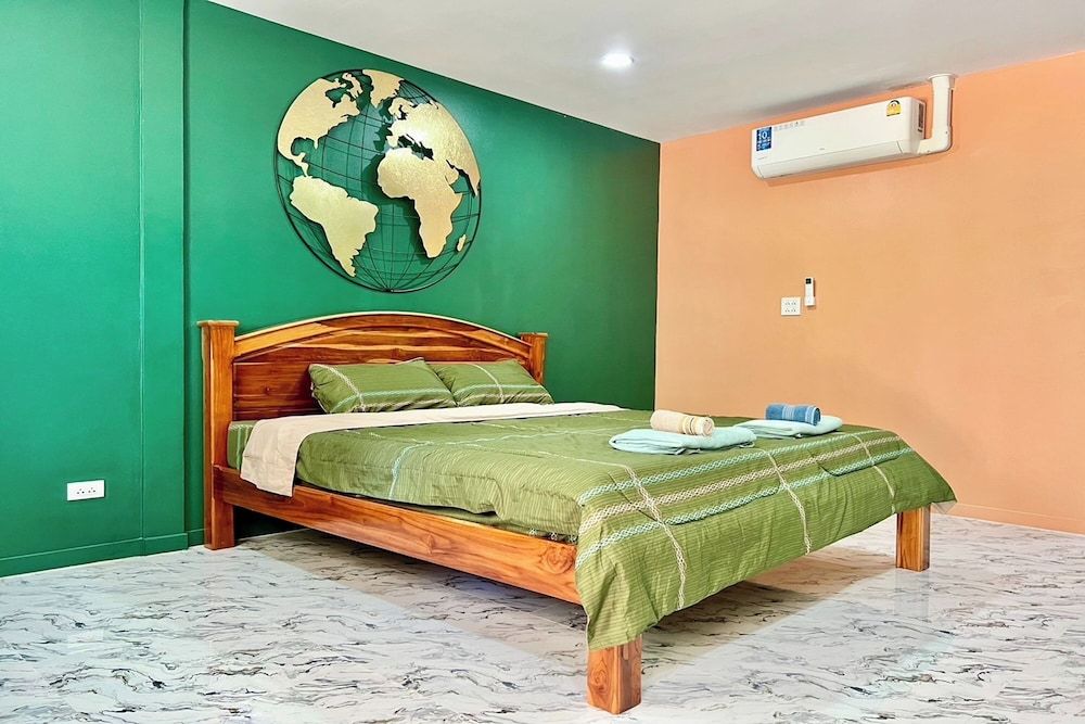 Koon Hom Apartment Standard Double Room 5