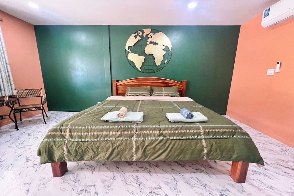 Koon Hom Apartment Standard Double Room