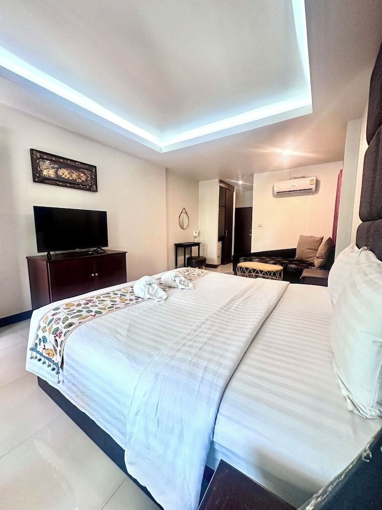 The leaf&pool hostel Room, 1 King Bed, Non Smoking 2