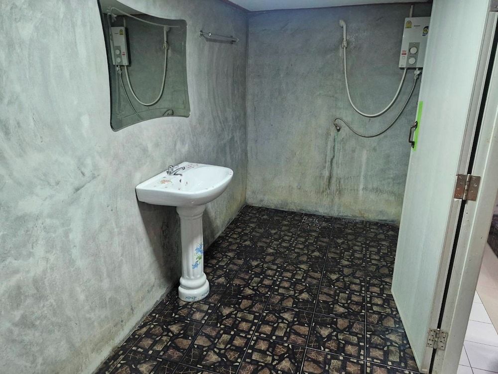 Tontarn Resort And Spa Standard Double Room River View 2 4