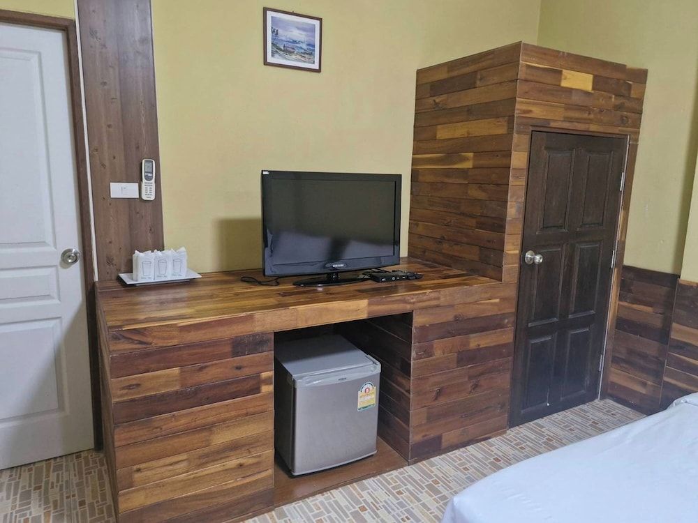 Tontarn Resort And Spa Family Room Garden View 1 5