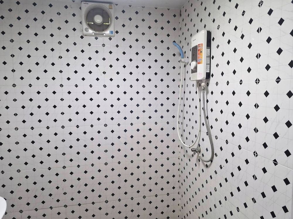 Tontarn Resort And Spa Family Room Garden View 1 4