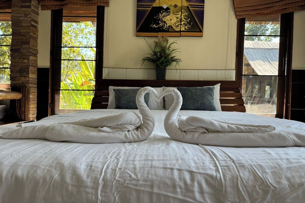 Tung Lakorn Farm Deluxe Double Room 3