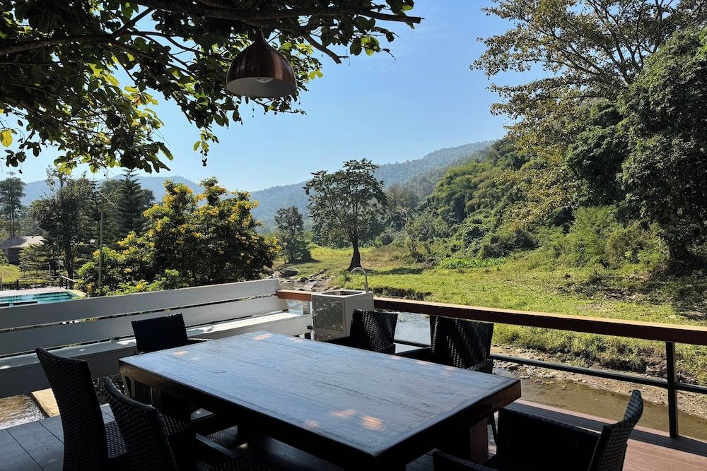 Tung Lakorn Farm Executive Room 2