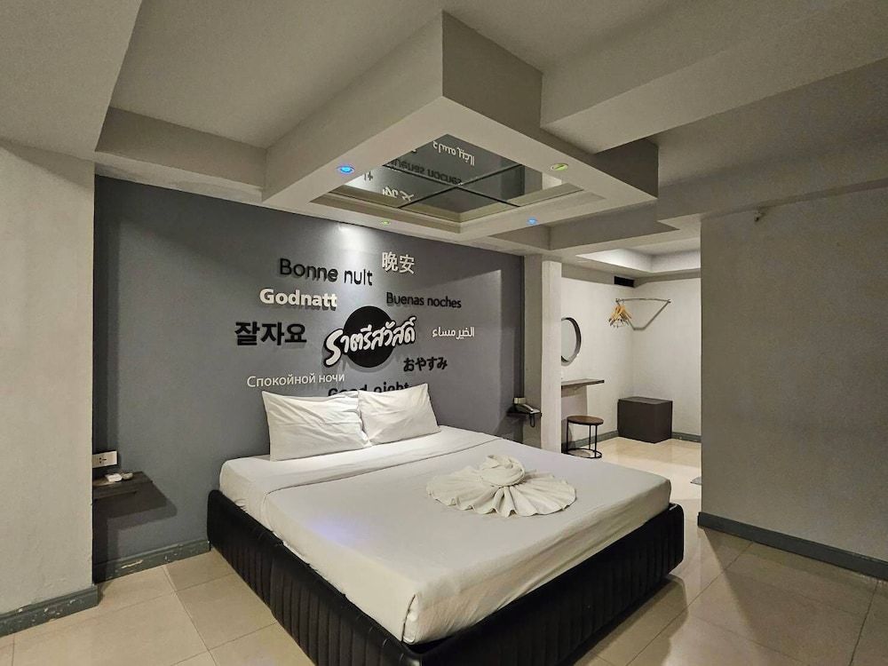 Hollywood Dannok Hotel Superior Room 3