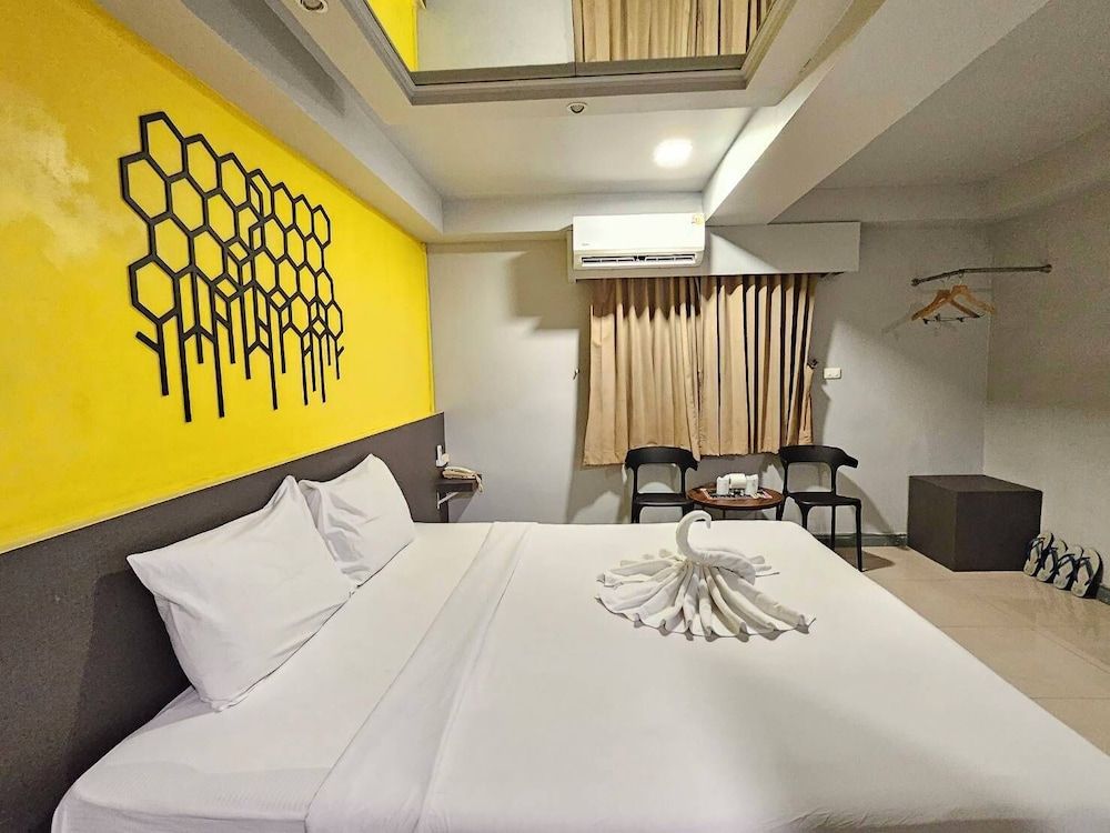 Hollywood Dannok Hotel Superior Room 2