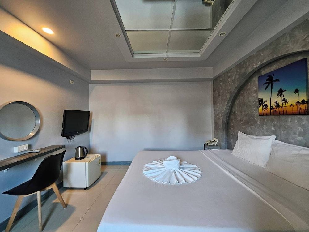 Hollywood Dannok Hotel Superior Room 13