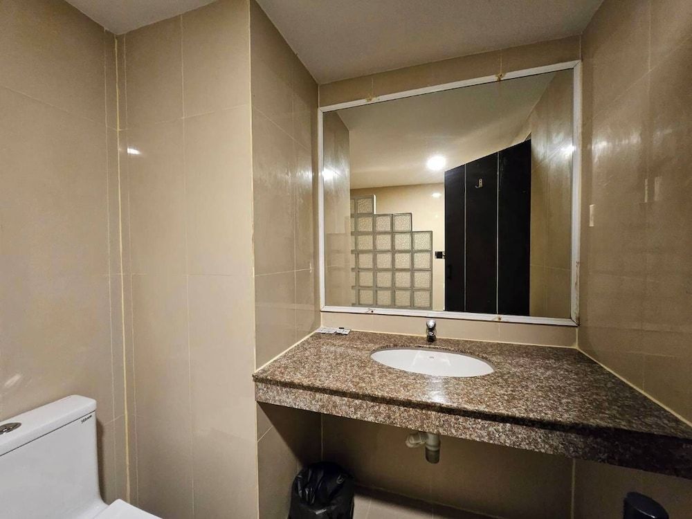 Hollywood Dannok Hotel Superior Room 15