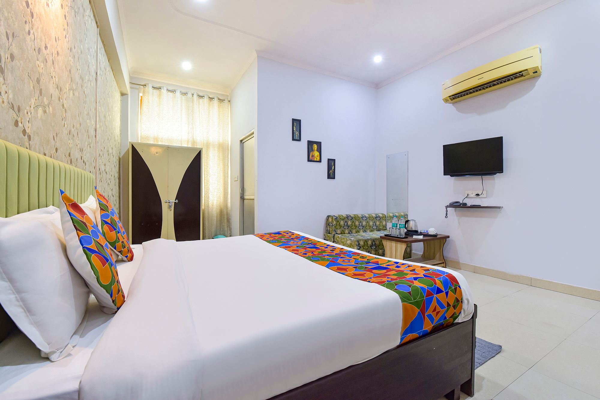 FabHotel The Nine