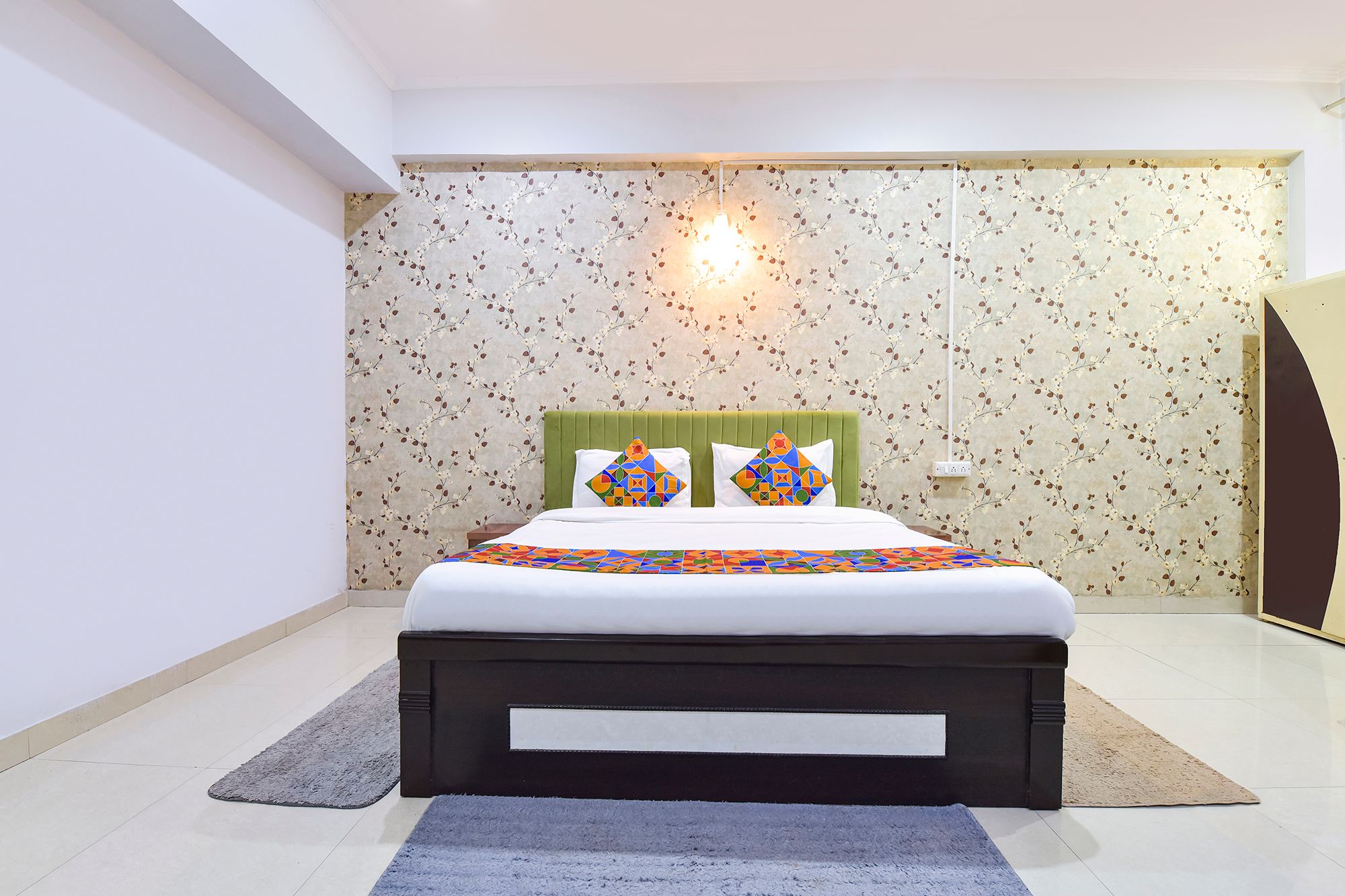 FabHotel The Nine