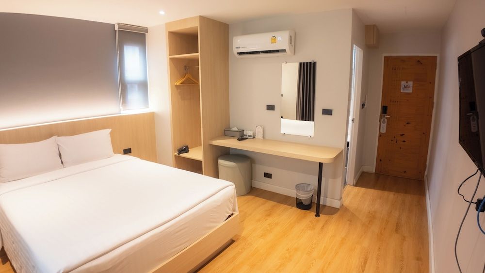 Deluxe Single Room, City View