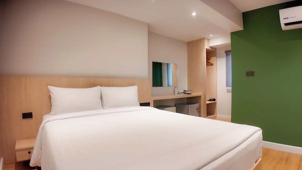 Superior Single Room, Non Smoking, City View