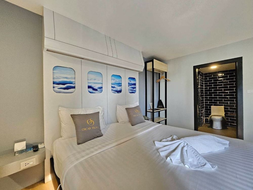 Oscar Palace Hotel & Wellness Center Superior Room, City View 10