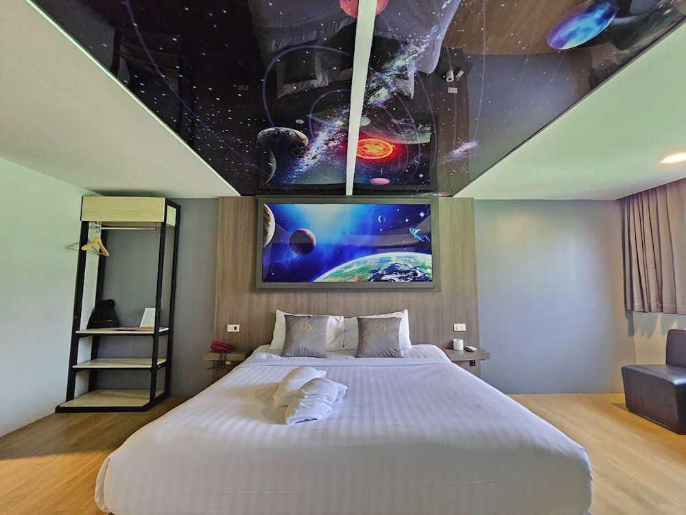 Oscar Palace Hotel & Wellness Center Superior Room, City View 14