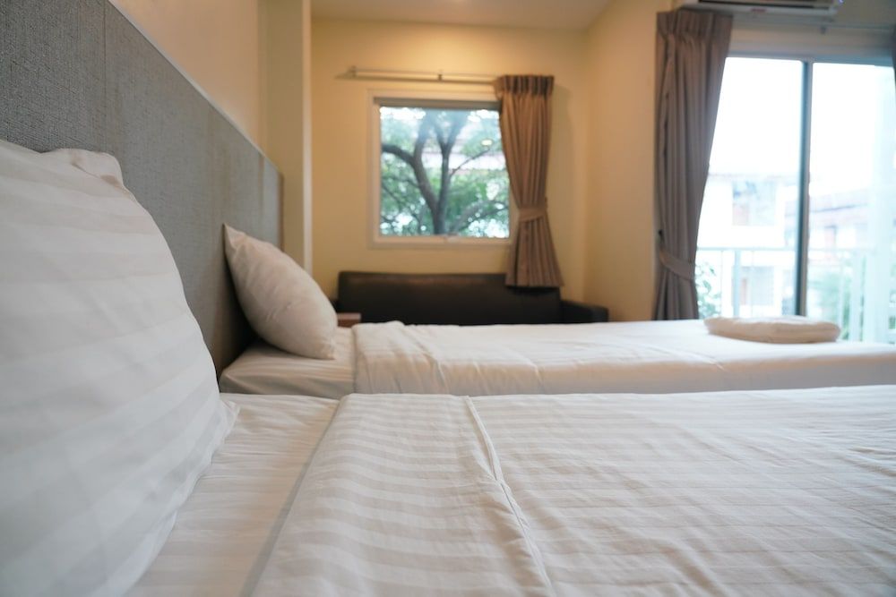 Matini Premium Hotel Deluxe Twin Room, City View