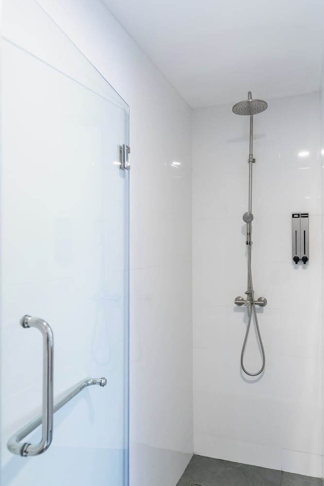 Sunnyside Kata Deluxe Double Room 5