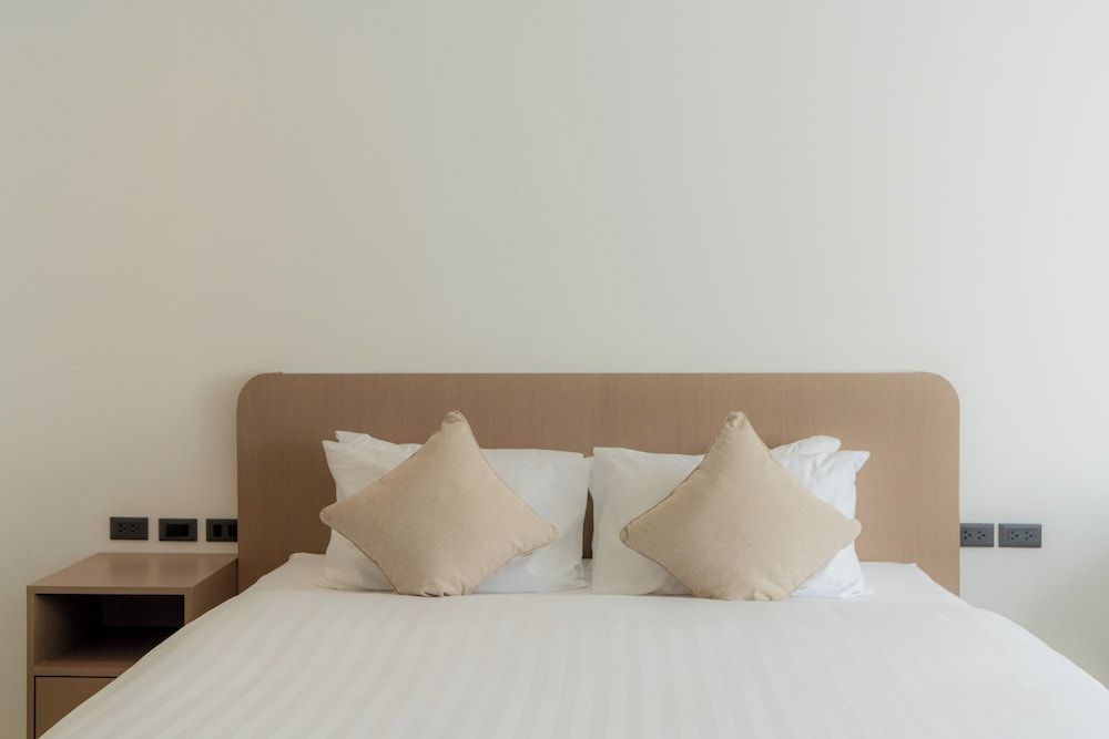 Sunnyside Kata Deluxe Double Room