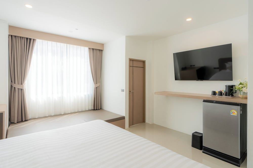 Sunnyside Kata Deluxe Double Room 3