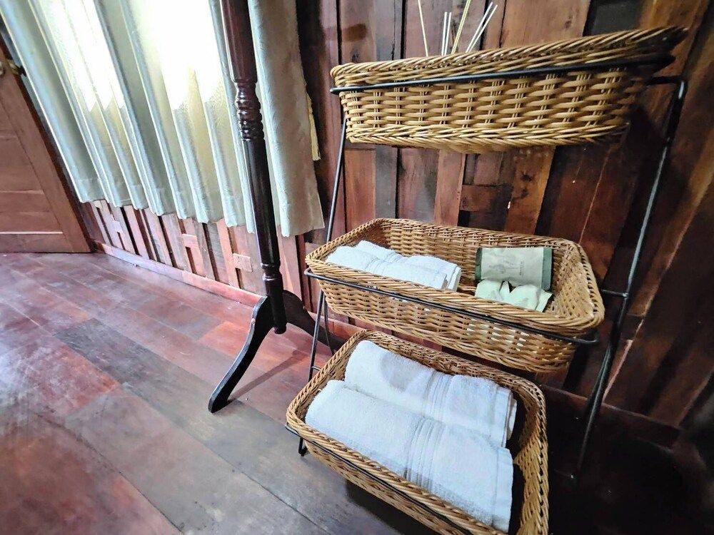 Punnattha House by Peema Villa Deluxe Twin Room, Resort View 7