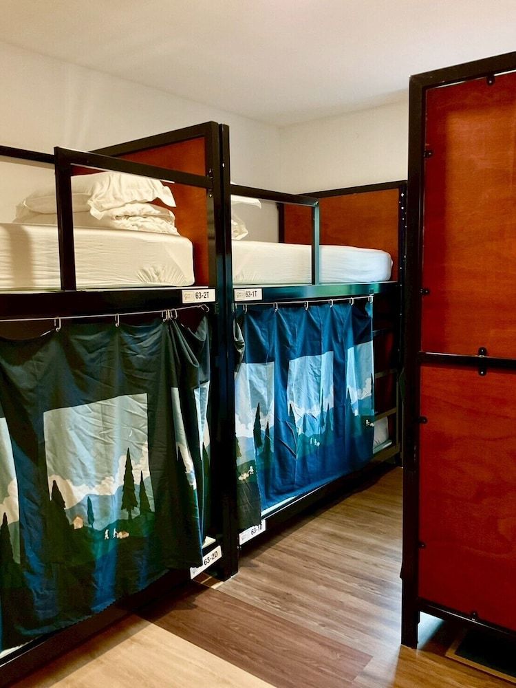 Green Gen Hotel Phuket Economy Shared Dormitory, Non Smoking, Garden View 5