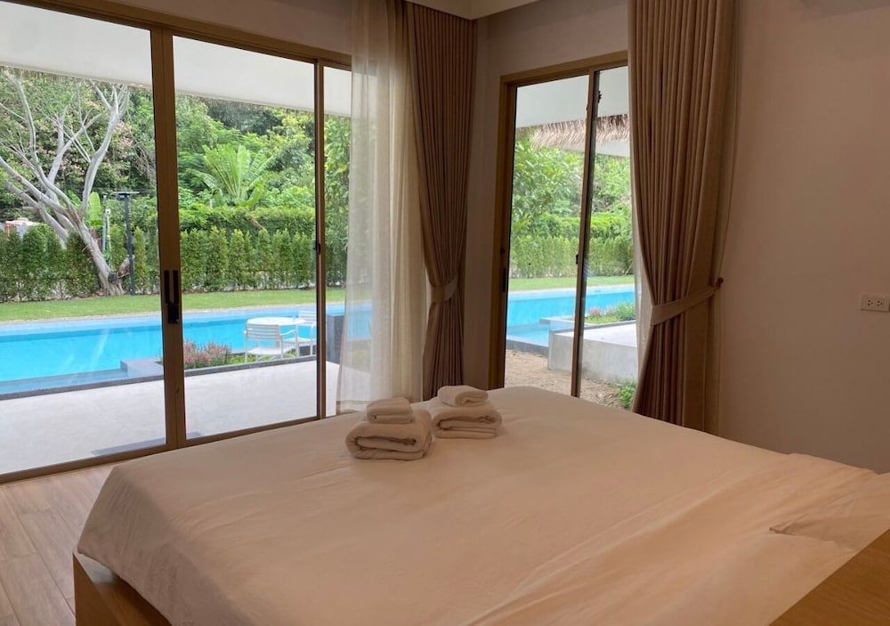 The Poom Cafe Resort Khao Yai Deluxe Room, 1 Bedroom, Pool View, Ground Floor 4