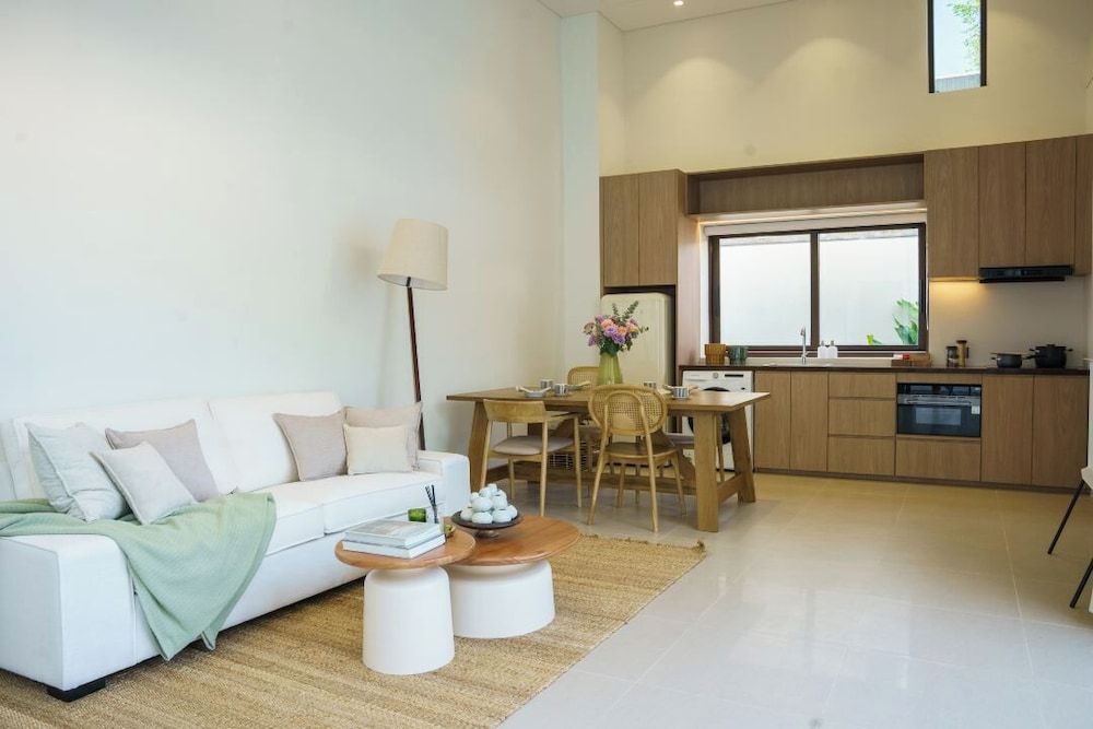 Tree O'clock Pool Villa - Phuket Comfort Villa, Pool View 9