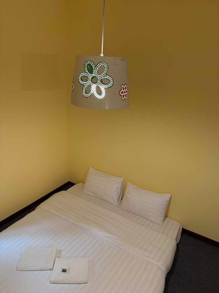 Baan Natee Comfort Double Room, 1 King Bed, Private Bathroom 7