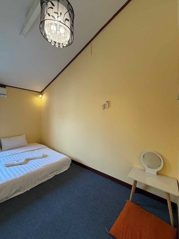 Baan Natee Basic Double Room, 1 King Bed