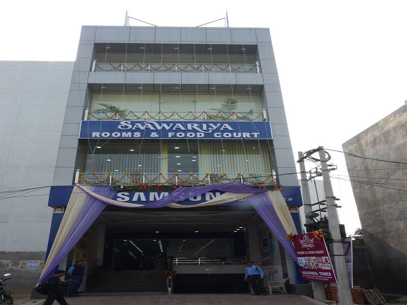 Saawariya Rooms & Food Court