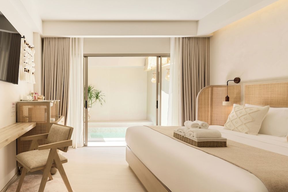 PE-LA Thapae Boutique Hotel