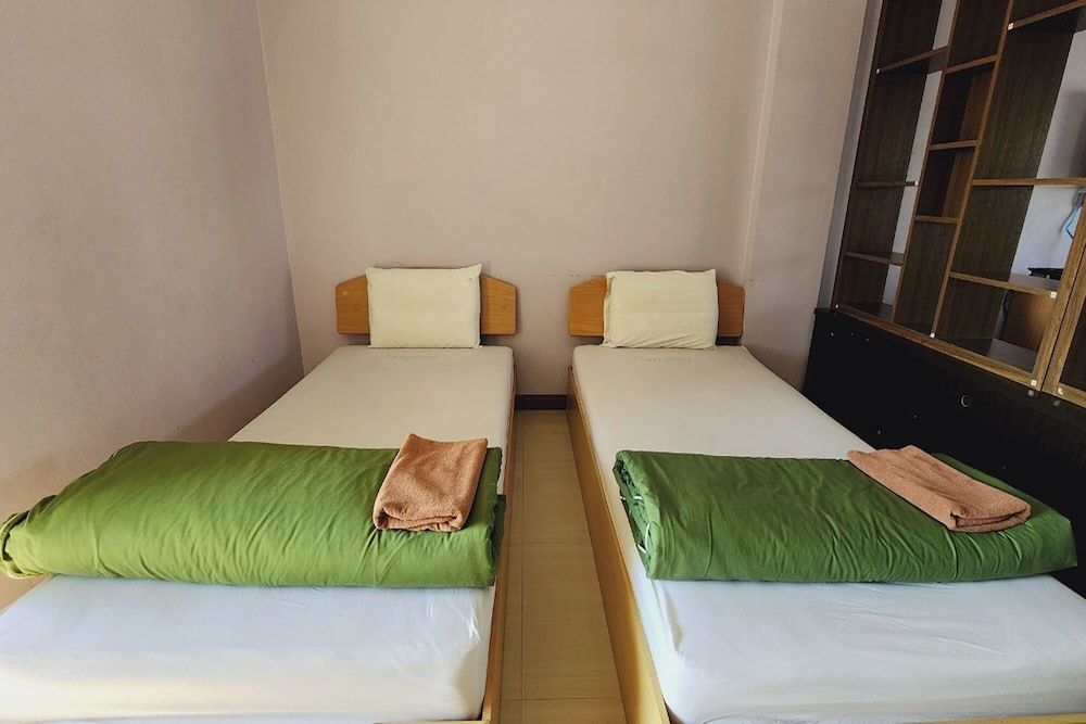 Chompoo Inn Standard Room 3