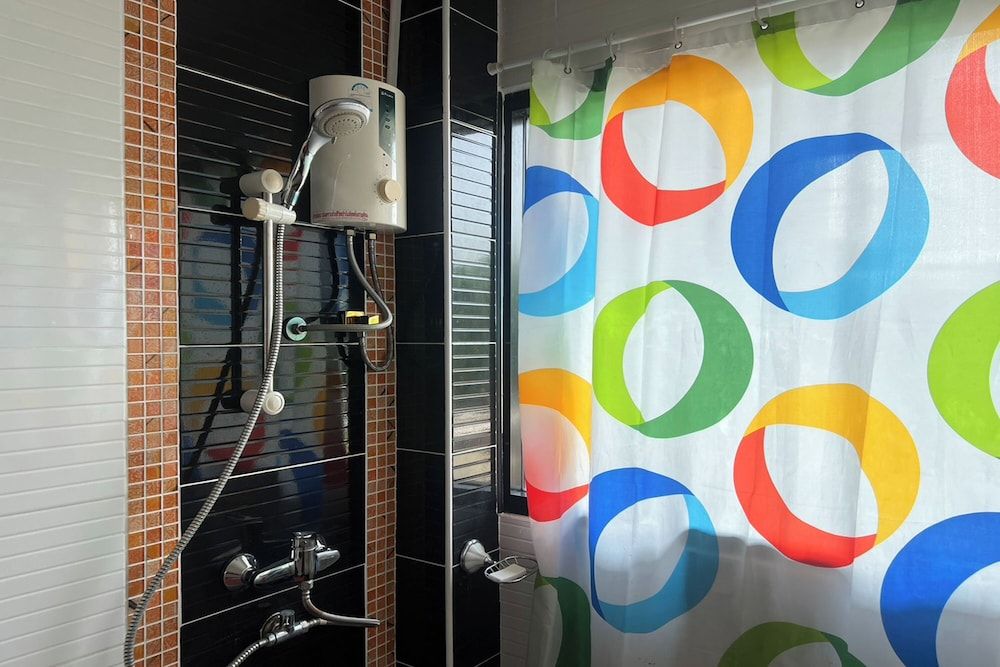 Bkl Pool Villa Pattaya Family Room 5