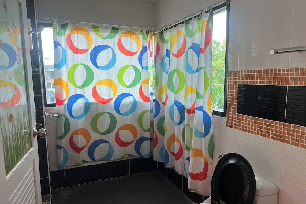 Bkl Pool Villa Pattaya Family Room 6