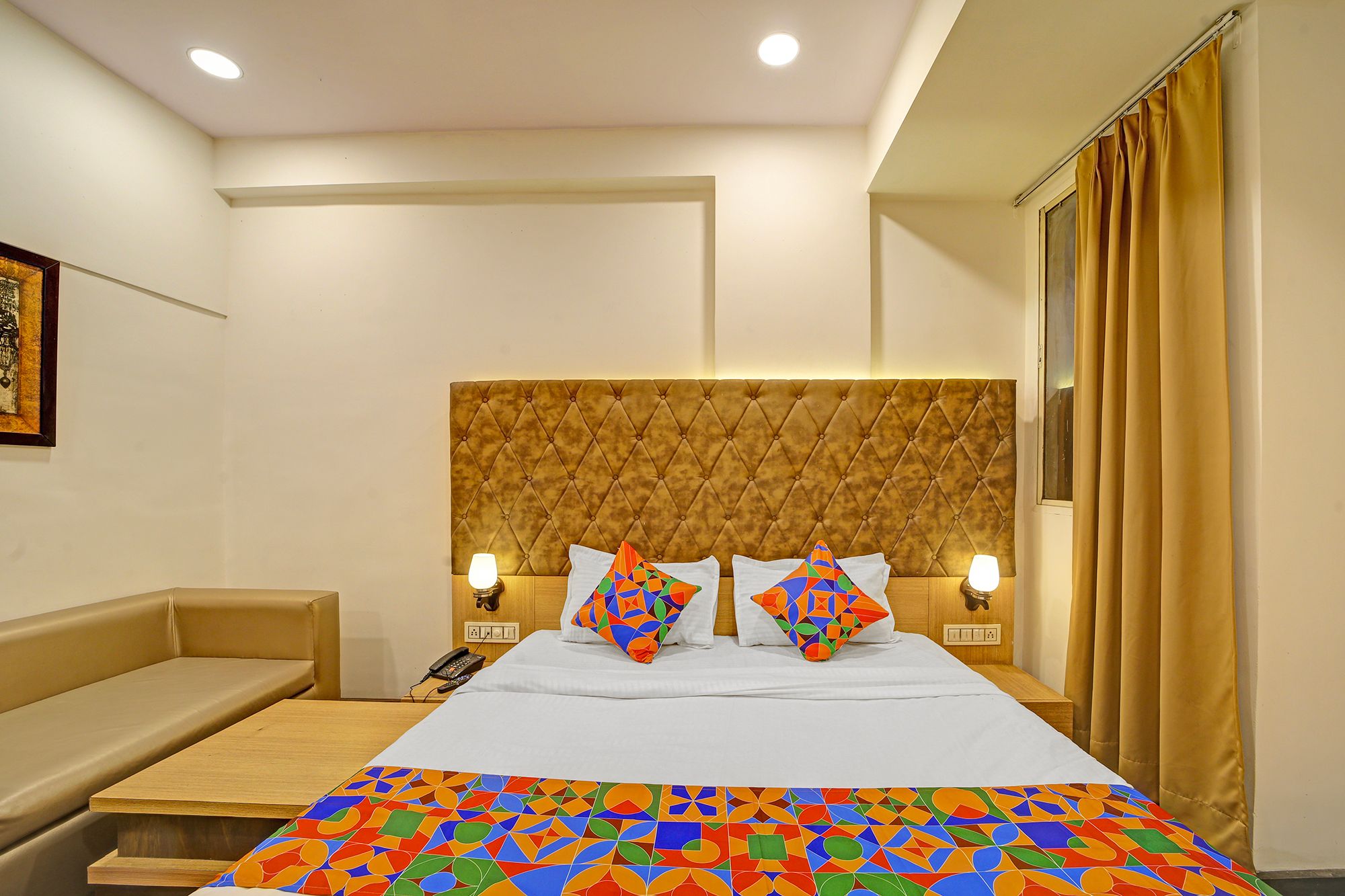 FabHotel New Rajdoot Deluxe Room
