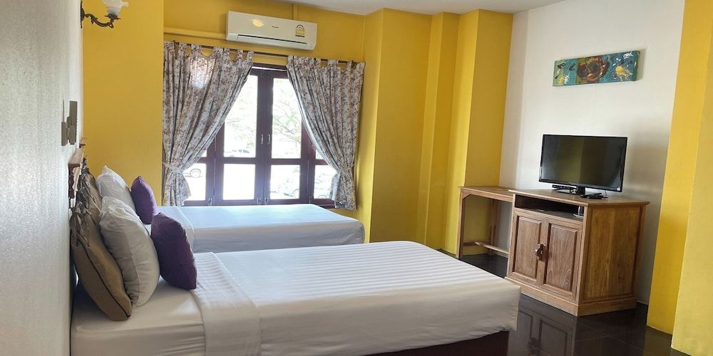 Standard Twin Room