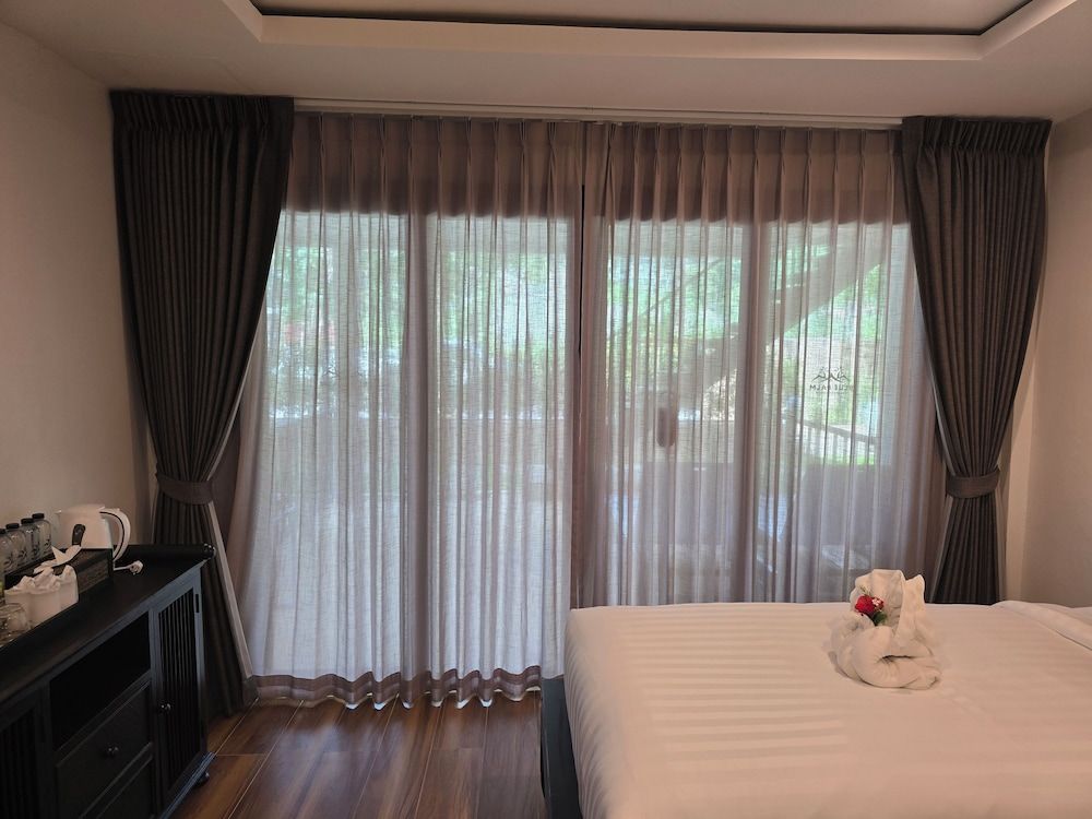 Blue Palm Residence Kata Family Room