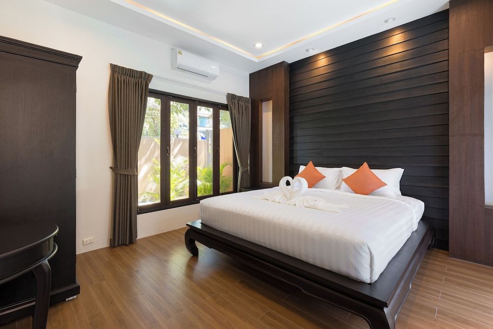 Blue Palm Residence Kata Standard Suite, Poolside 3