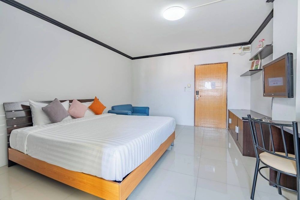 One Residence Navanakorn Standard Double Room 2