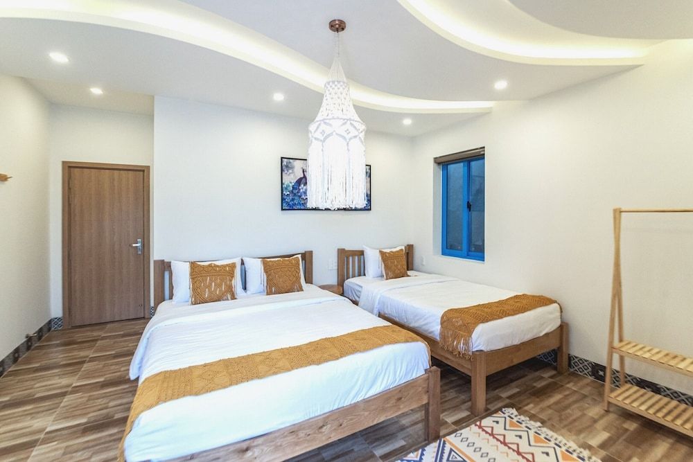 Hoi An Lazy Bear Hostel Deluxe Twin Room, 1 Bedroom, Garden View 2