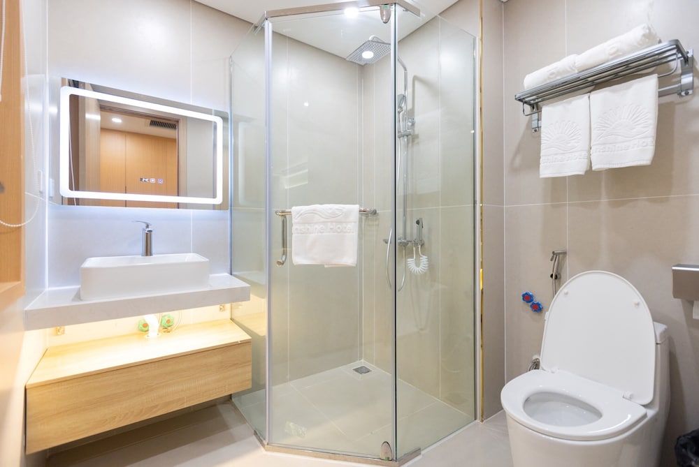 Sunshine Apartment Hotel Deluxe Twin Room 7