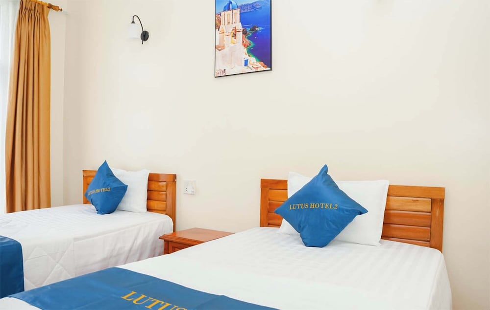 Deluxe Triple Room, Multiple Beds, City View