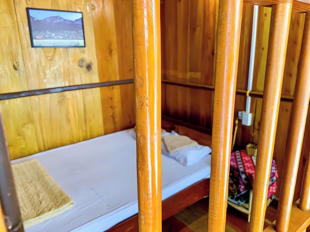 Duy Tuyen Ba Be Homestay Free BBQ Double Room 9